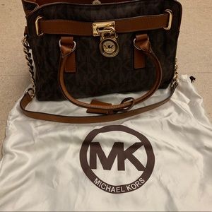 Michael Kors Hamilton Medium Logo